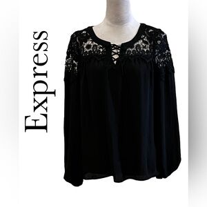 B1 NWT Express Women's Black/Lace Top Size SP
Bust 38” with no give.
Length 24”